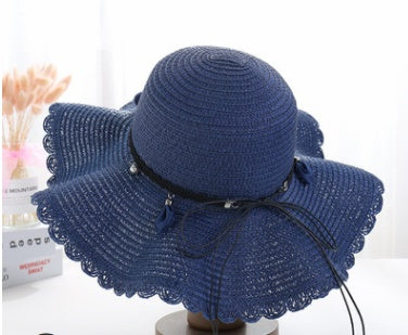 A Sunscreen Big Beach Wavy Hat